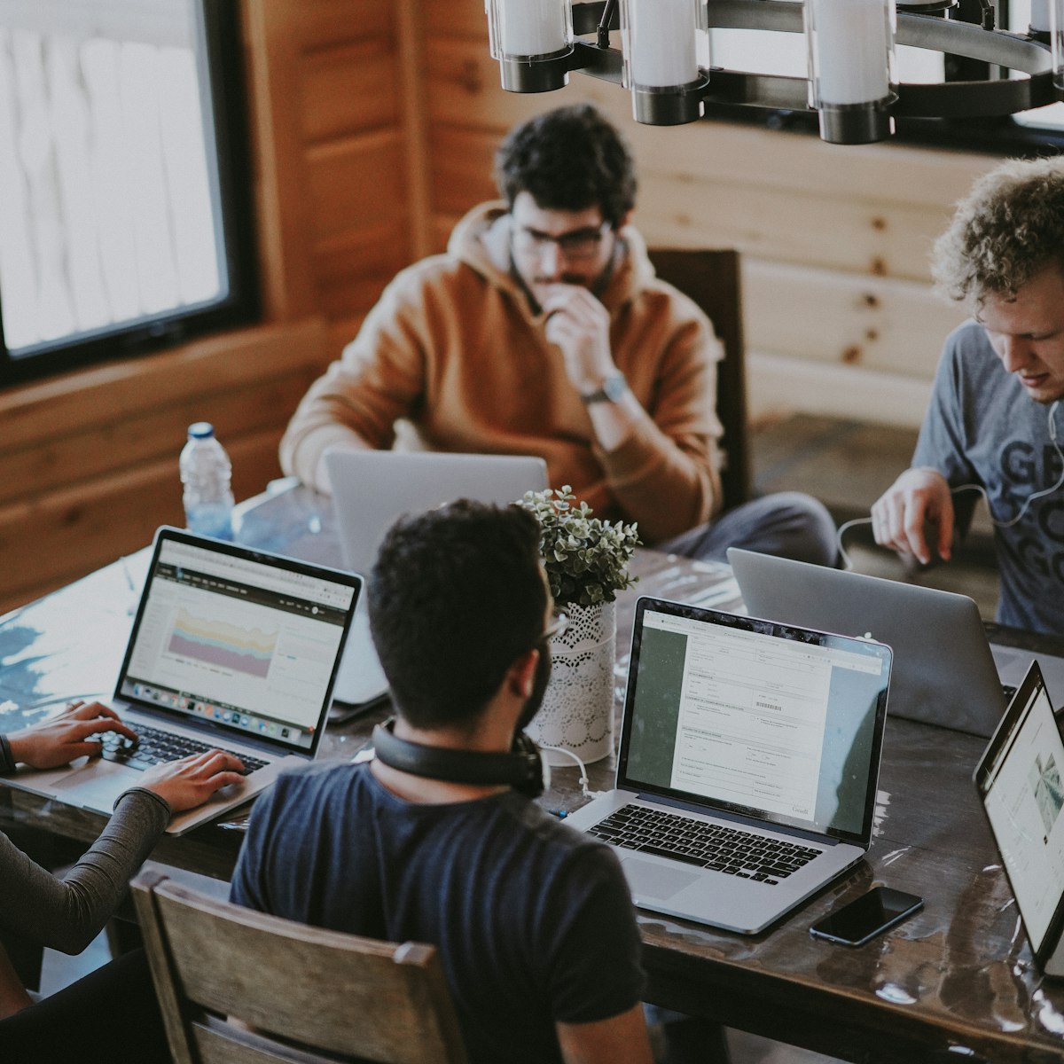Collaboration d'une équipe professionnelle